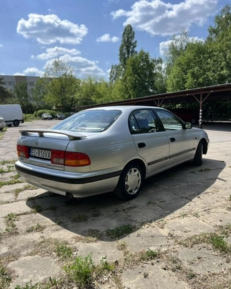 Toyota Carina cena 7800 przebieg: 229627, rok produkcji 1996 z Łódź małe 301